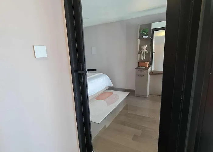 New Ultra Highend Center Bkk Bts 4min Walk Perfect For Staycation 公寓 *