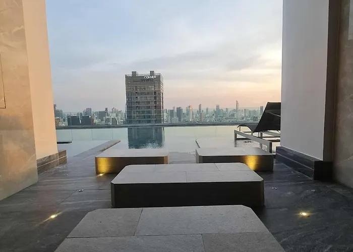 New Ultra Highend Center Bkk Bts 4min Walk Perfect For Staycation 曼谷
