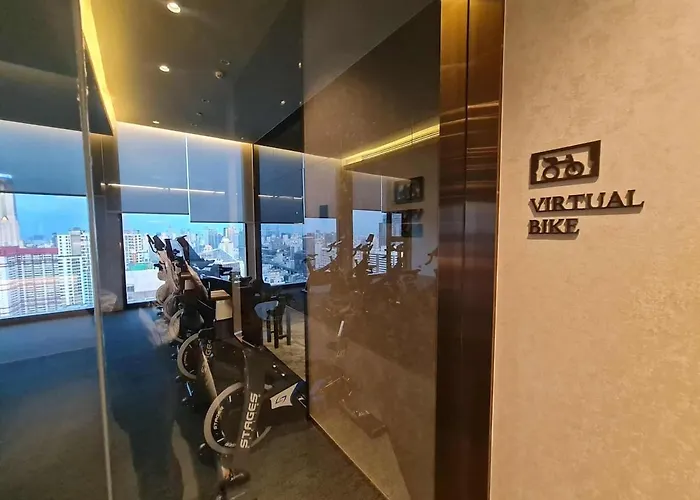 New Ultra Highend Center Bkk Bts 4min Walk Perfect For Staycation 公寓