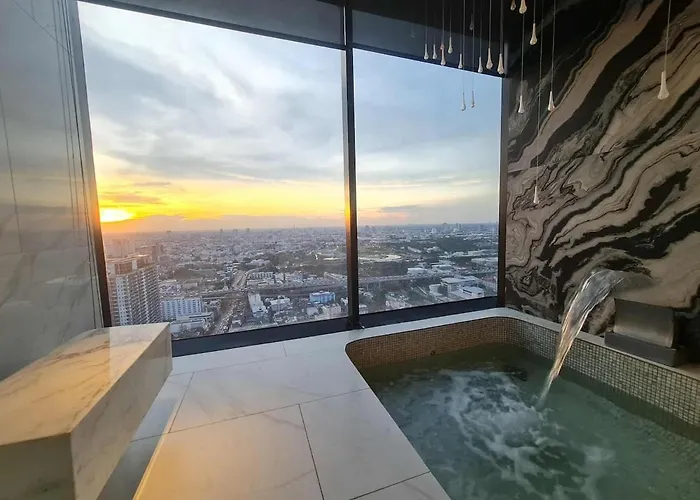 New Ultra Highend Center Bkk Bts 4min Walk Perfect For Staycation *