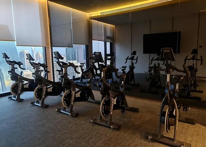 New Ultra Highend Center Bkk Bts 4min Walk Perfect For Staycation 公寓 *