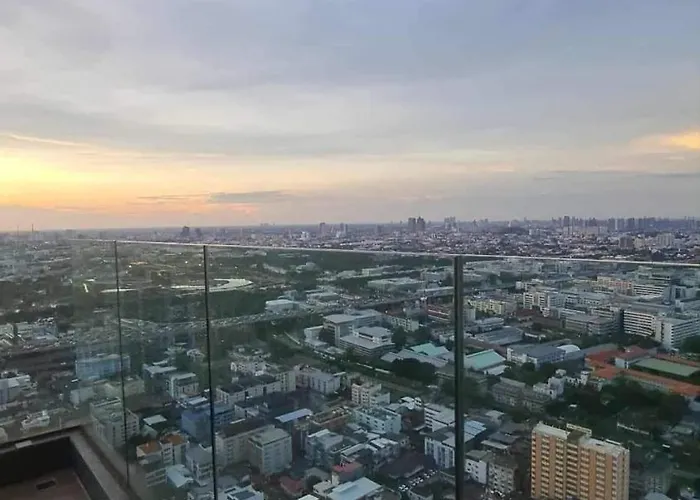 New Ultra Highend Center Bkk Bts 4min Walk Perfect For Staycation 公寓 曼谷