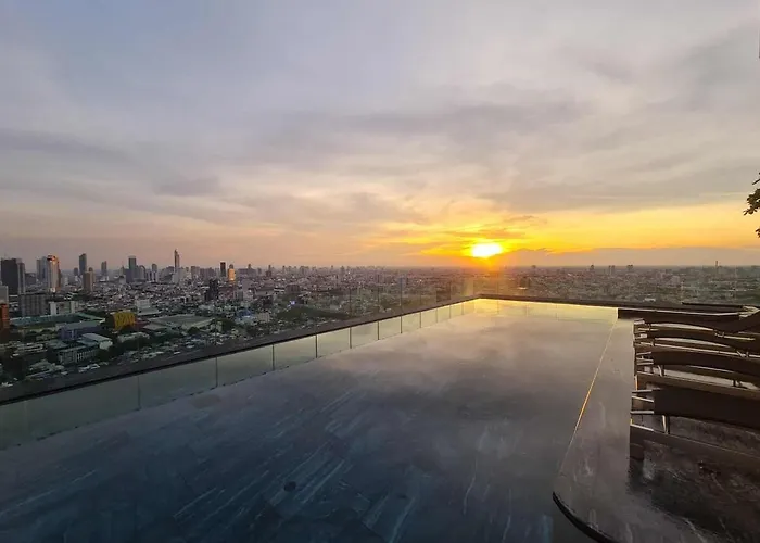 New Ultra Highend Center Bkk Bts 4min Walk Perfect For Staycation 公寓 曼谷