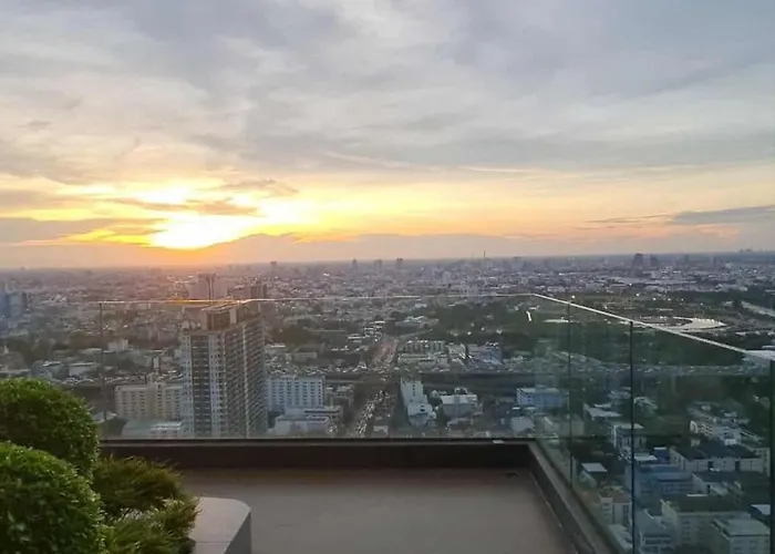 New Ultra Highend Center Bkk Bts 4min Walk Perfect For Staycation 曼谷