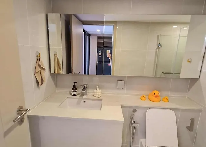 New Ultra Highend Center Bkk Bts 4min Walk Perfect For Staycation 公寓 *