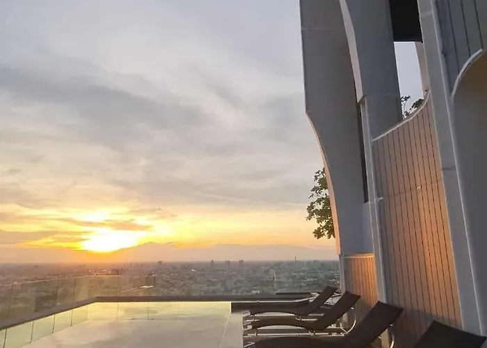 New Ultra Highend Center Bkk Bts 4min Walk Perfect For Staycation 公寓 曼谷