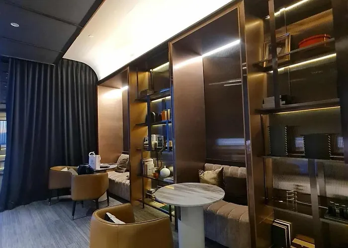 New Ultra Highend Center Bkk Bts 4min Walk Perfect For Staycation 公寓